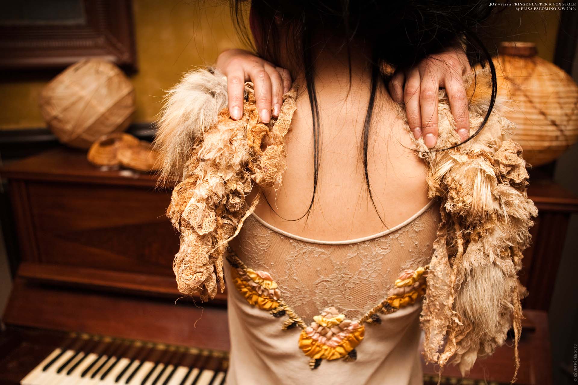 Elisa Palomino, Advertisement Campaigns and Backstage” width=